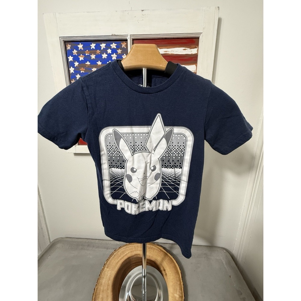 Pokémon Pikachu Navy Blue Small  Size  6/7 ‎ Shirt (60% Cotton / 40% Polyester)